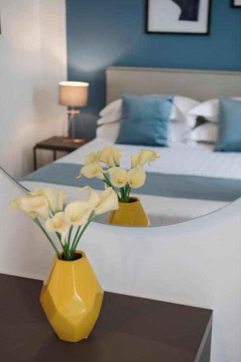 Bespoke Roma Suites Εξωτερικό φωτογραφία